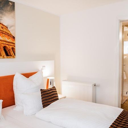 Hotel Gut Landscheid Burscheid Eksteriør billede