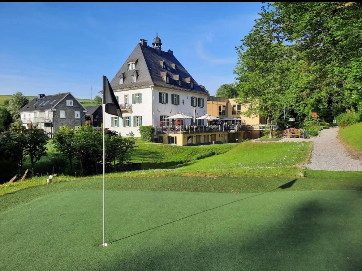 Hotel Gut Landscheid Burscheid Eksteriør billede