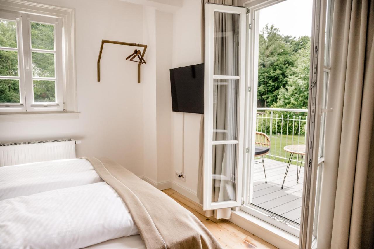 Hotel Gut Landscheid Burscheid Eksteriør billede